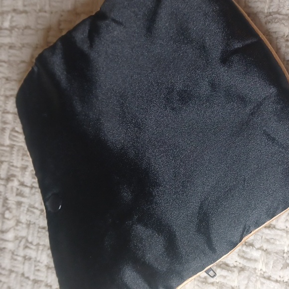 Maui Divers Box 📦 - Picture 8 of 8